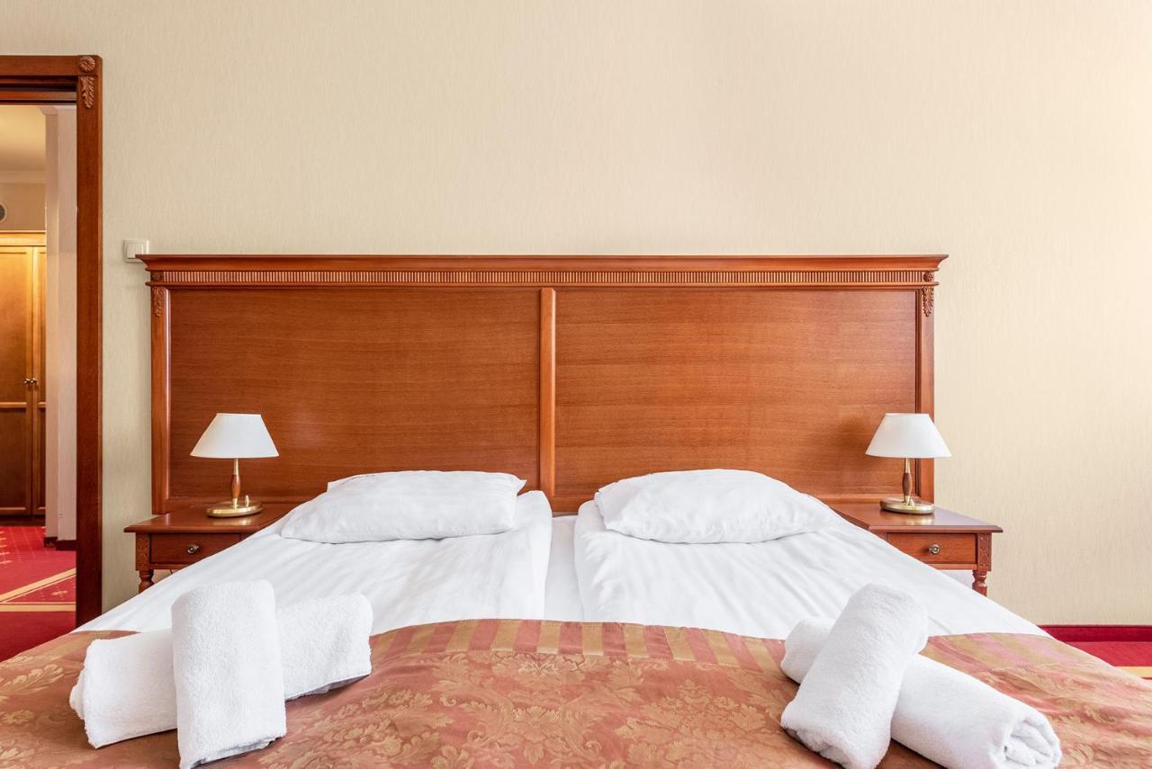 Hotel Stodolka Cminsk Экстерьер фото