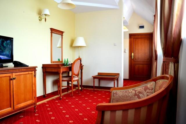 Hotel Stodolka Cminsk Экстерьер фото