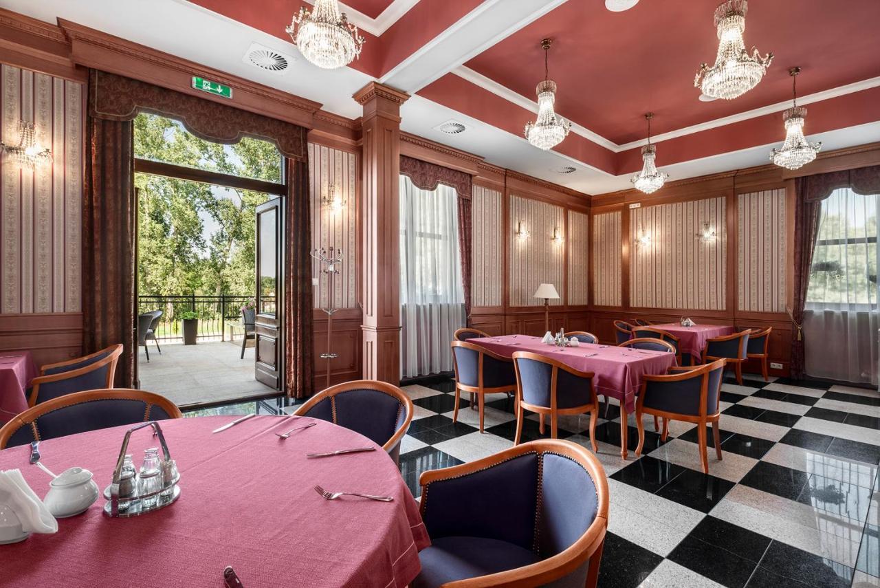 Hotel Stodolka Cminsk Экстерьер фото