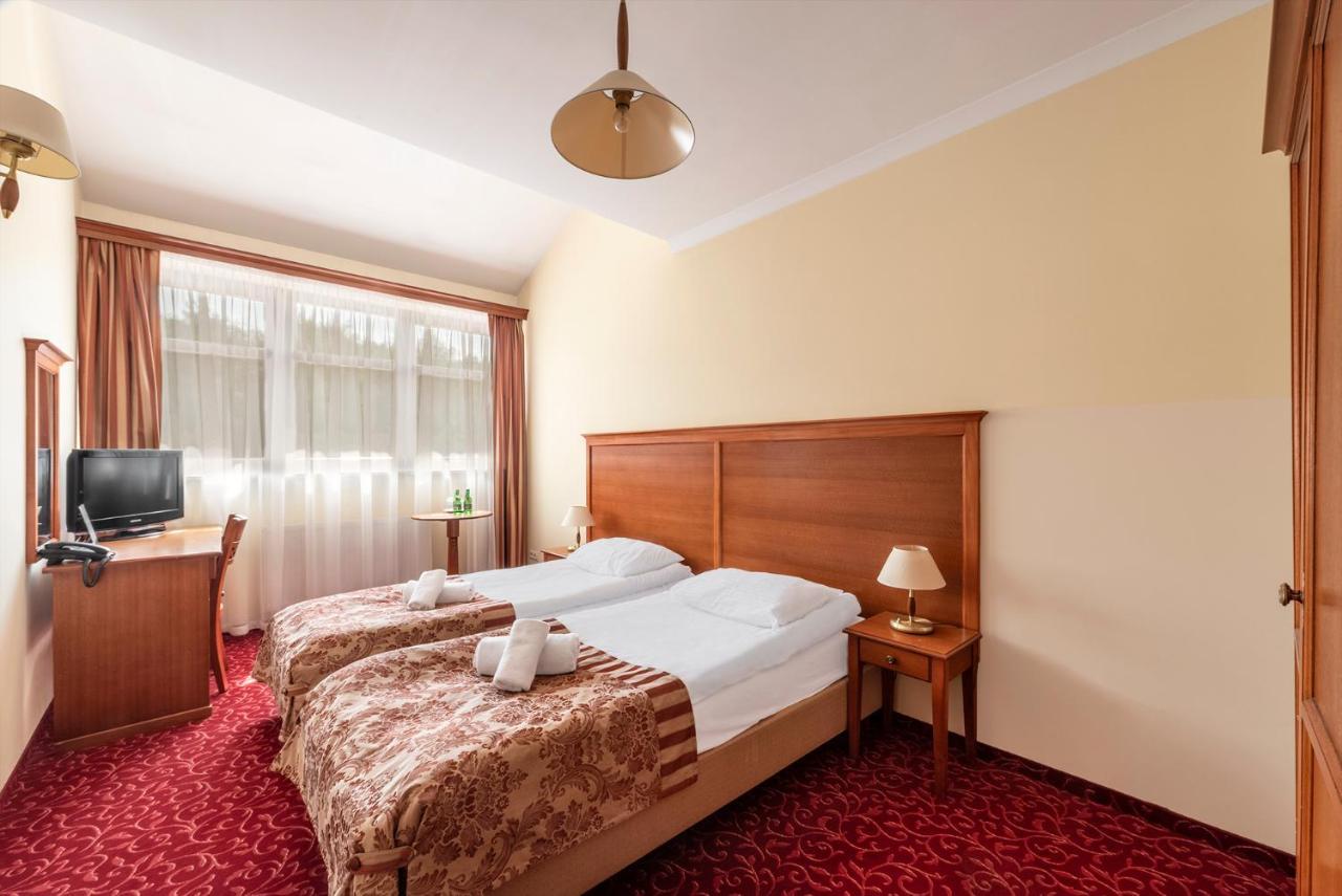 Hotel Stodolka Cminsk Экстерьер фото