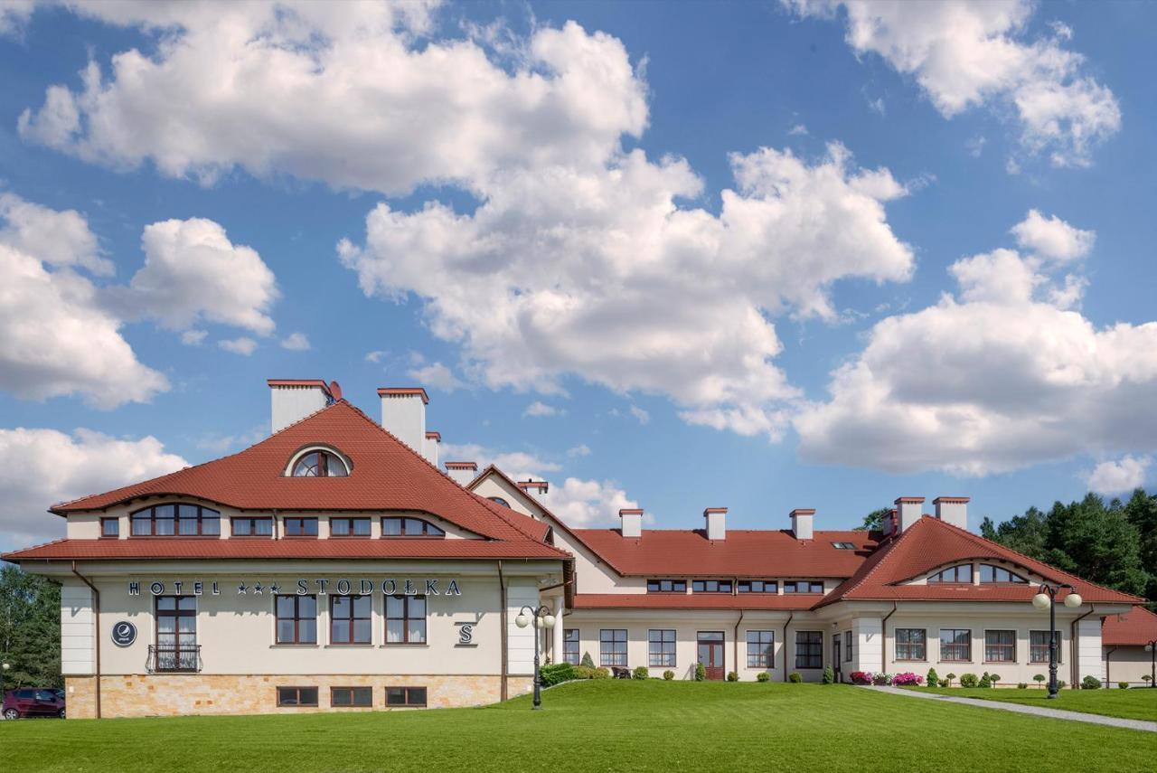 Hotel Stodolka Cminsk Экстерьер фото